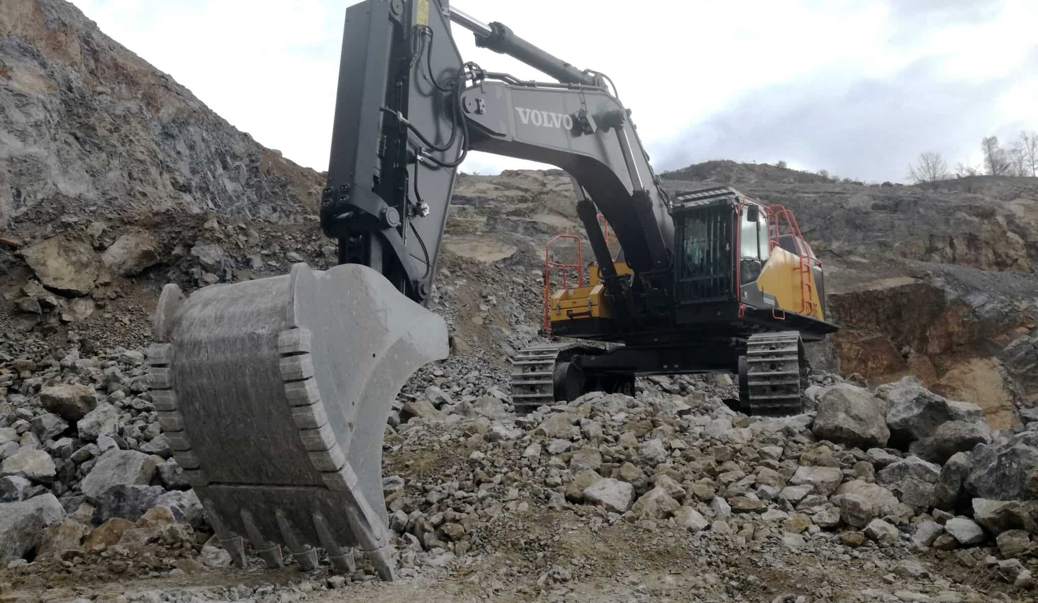 Excavator-Bucket-Manufacturer-in-india