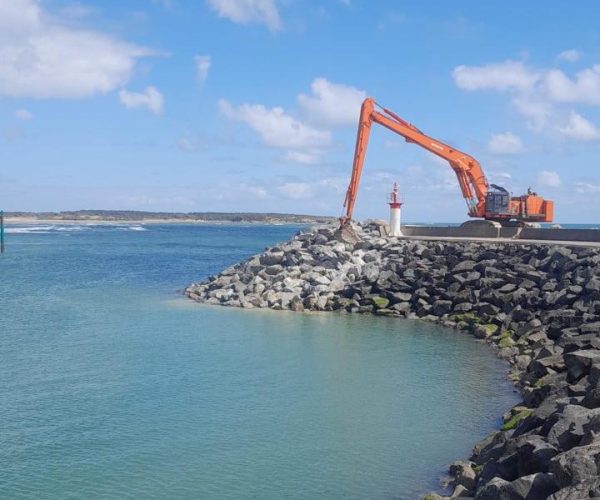 Long Boom Arm Manufacturer & Attachments india