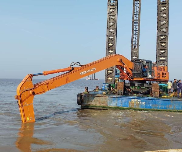 Port Excavator manufactuer by Baramati Excavator